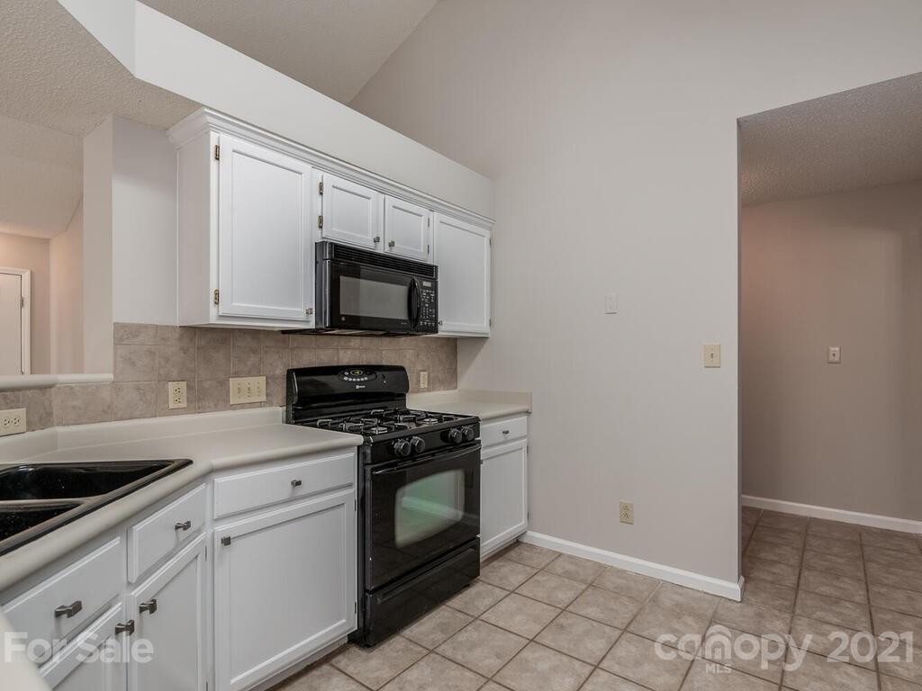 7705 Trotter Road Charlotte, NC 28216 - Photo 9 of 27 Gallery Image 9