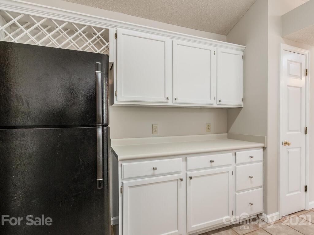 7705 Trotter Road Charlotte, NC 28216 - Photo 10 of 27 Gallery Image 10