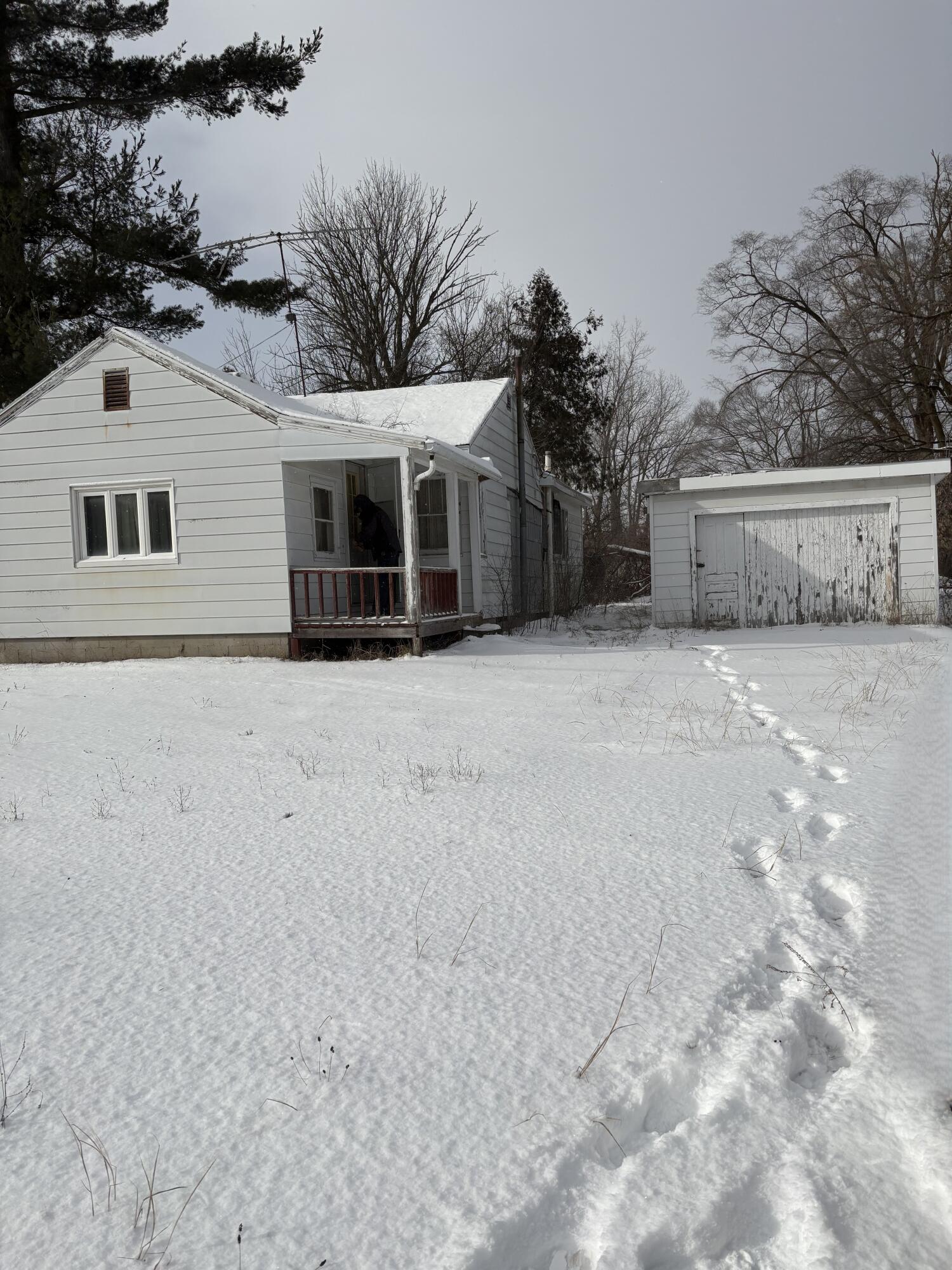 5193 North Mission Road Rosebush, MI 48878 - Photo 19 of 20 Front