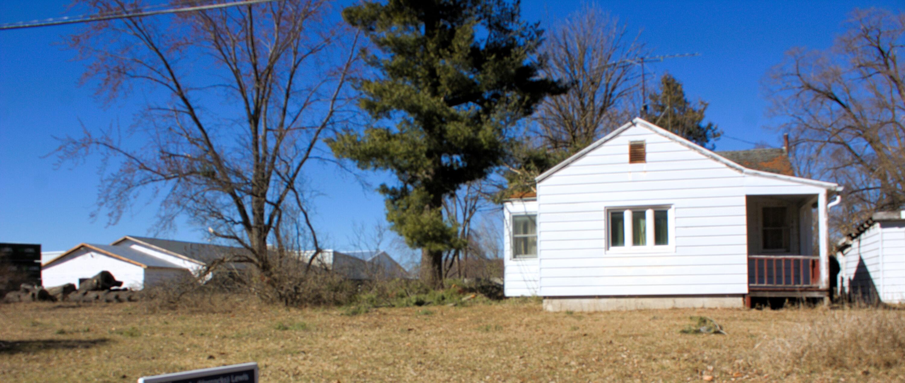 5193 North Mission Road Rosebush, MI 48878 - Photo 2 of 23 IMG_6879