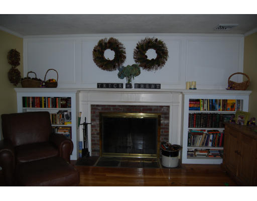 4 Hawthorne Road Winchester, MA 01890 - Photo 3 of 17 Gallery Image 3