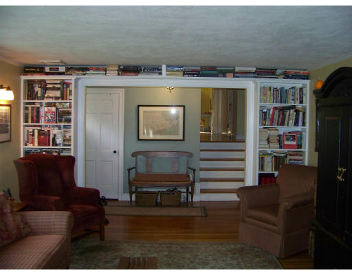4 Hawthorne Road Winchester, MA 01890 - Photo 4 of 17 Gallery Image 4