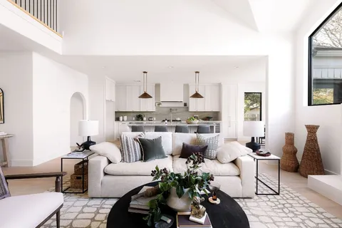 $1,175,000 | 5616 Gorham Glen Lane, Austin, TX 78739