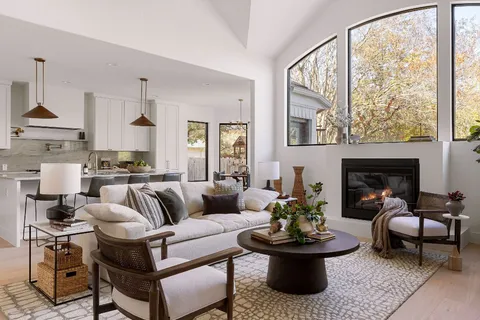 $1,175,000 | 5616 Gorham Glen Lane, Austin, TX 78739