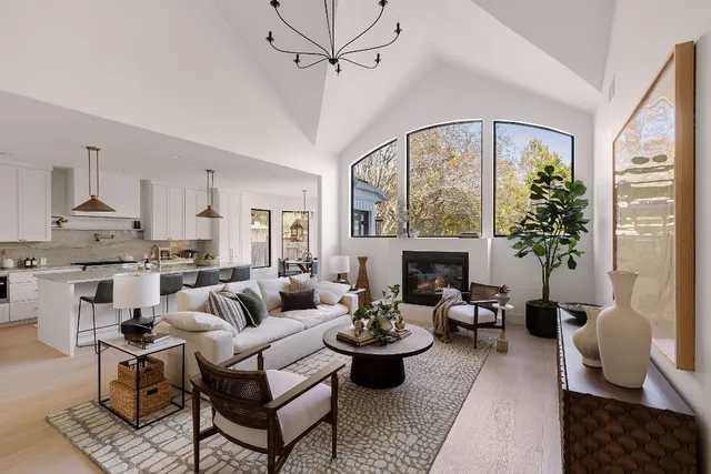 $1,175,000 | 5616 Gorham Glen Lane, Austin, TX 78739