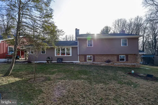 a view of a storage & utility room