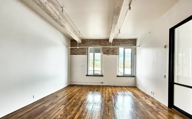 $2,400 | 520 State Road, Unit 203, North Adams, MA 01247