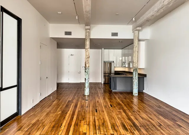 $2,400 | 520 State Road, Unit 203, North Adams, MA 01247