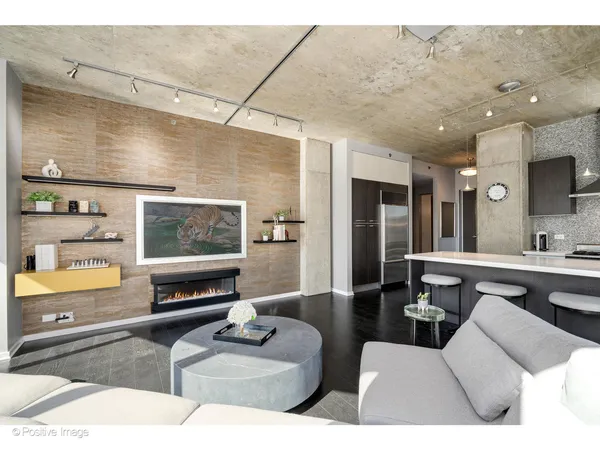 $1,025,000 | 600 North Fairbanks Court, Unit 2801, Chicago, IL 60611