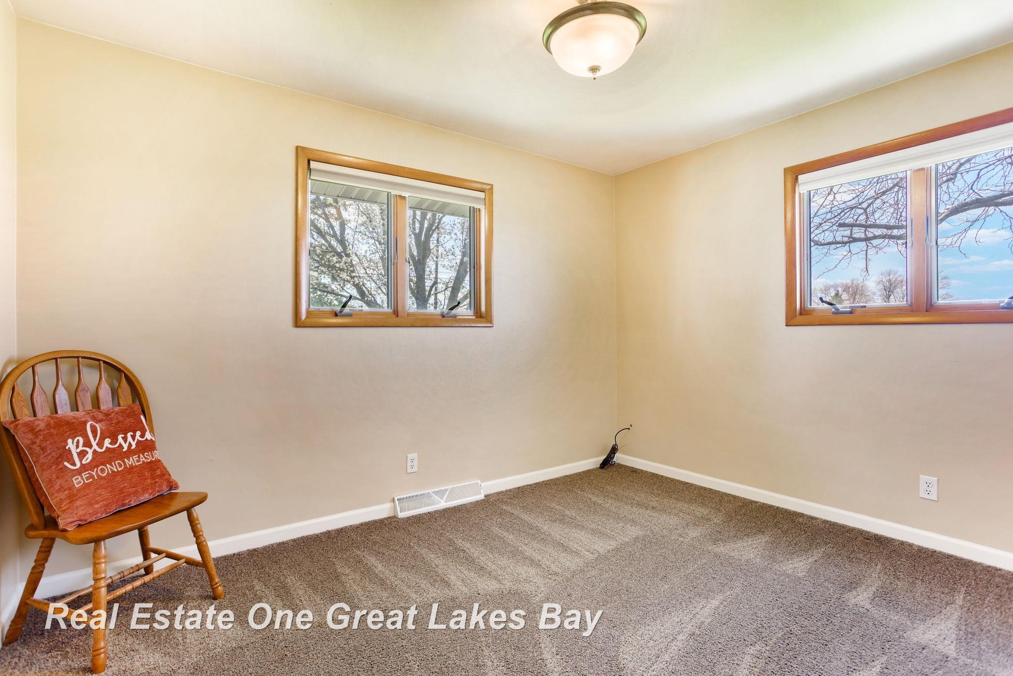 205 Midland Road Auburn, MI 48611 - Photo 18 of 43 Gallery Image 18