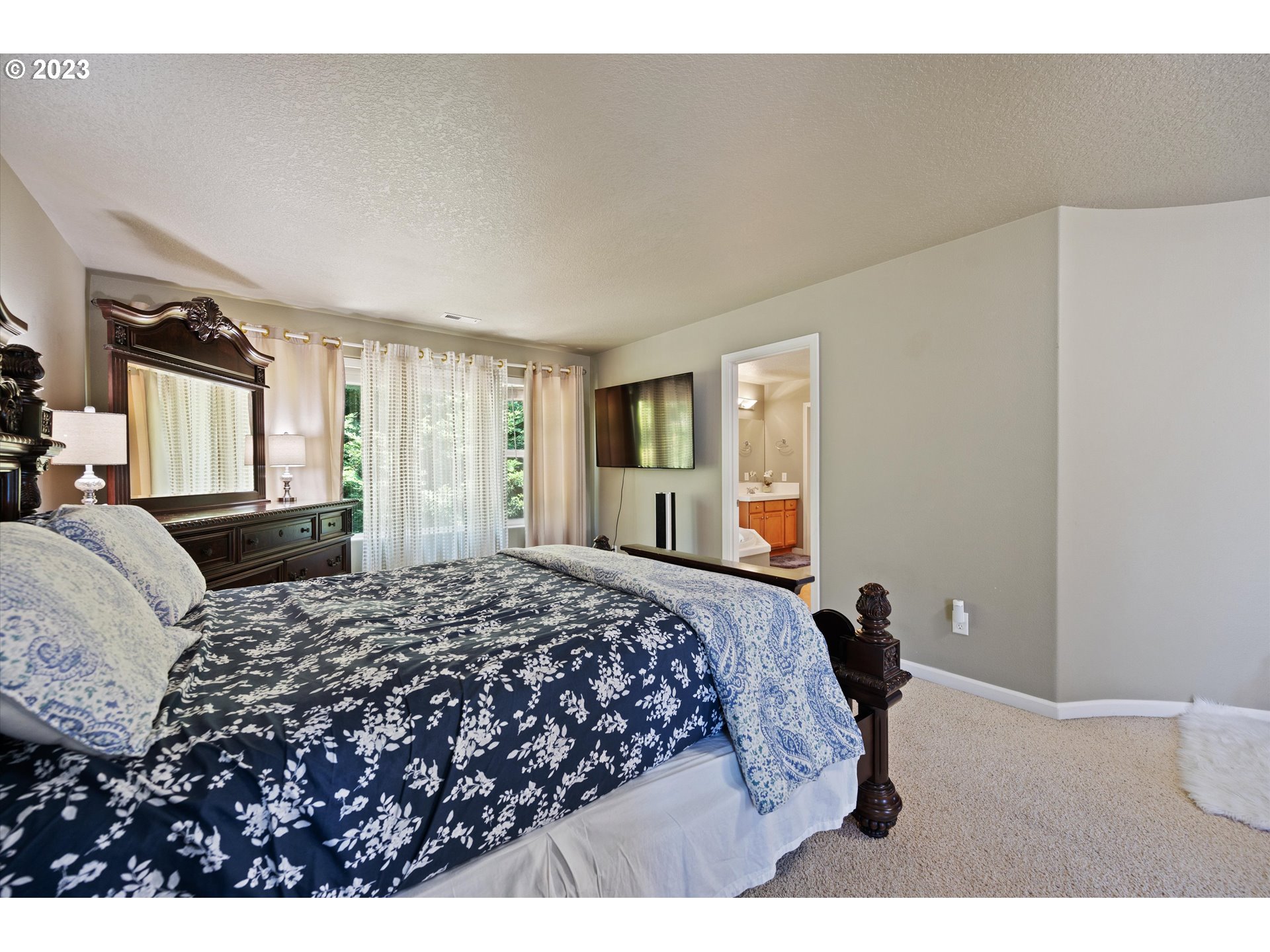 5653 Southwest Lee Street Tualatin, OR 97062 - Photo 25 of 42