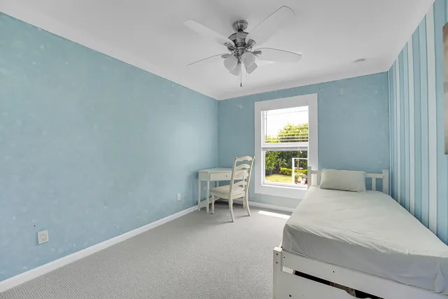 $399,999 | 5715 Southeast Pine Drive, Stuart, FL 34997