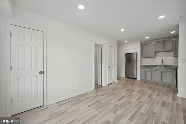 $2,500 | 1642 16th Street Southeast, Unit 3, Washington, DC 20020