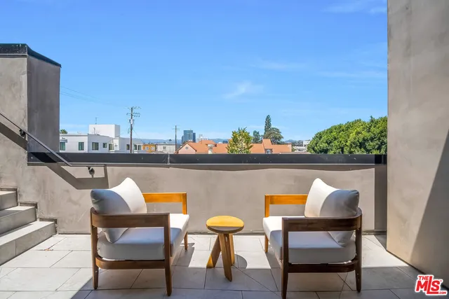 $2,195,000 | 1861 Barry Avenue, Los Angeles, CA 90025