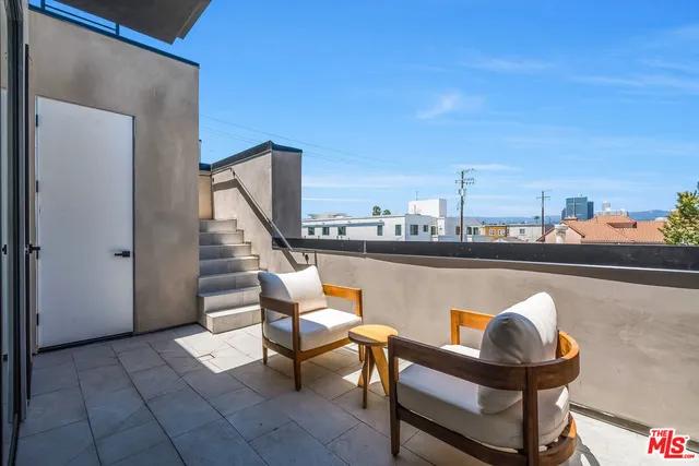 $2,195,000 | 1861 Barry Avenue, Los Angeles, CA 90025