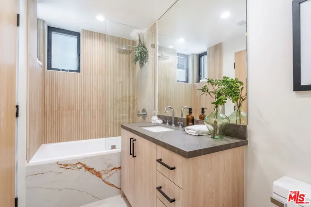 $2,195,000 | 1861 Barry Avenue, Los Angeles, CA 90025