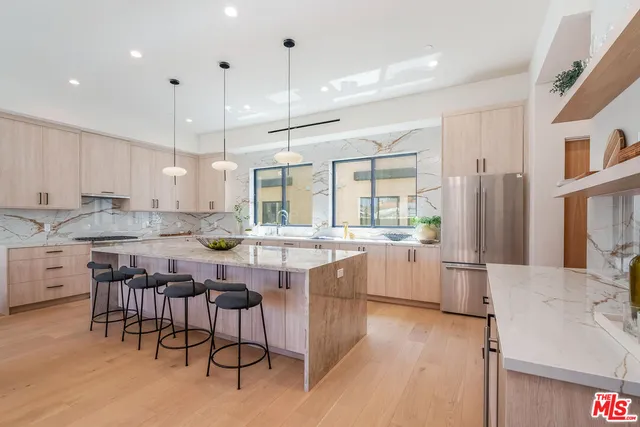 $2,195,000 | 1861 Barry Avenue, Los Angeles, CA 90025