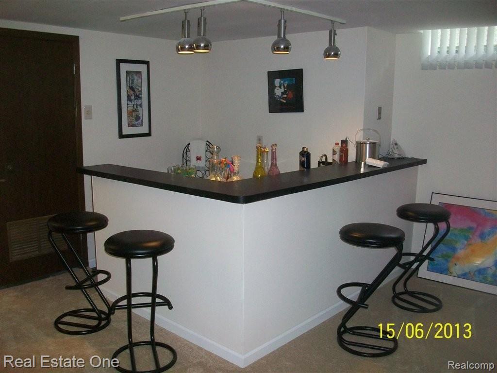 3910 Raintree Drive Troy, MI 48083 - Photo 17 of 24 Rec Room Wet Bar