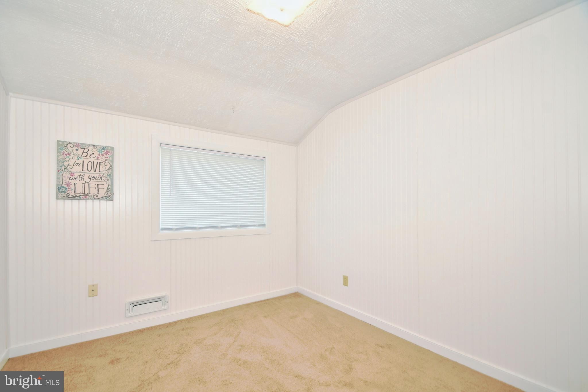 8004 Wallace Road Baltimore, MD 21222 - Photo 16 of 38 Bedroom
