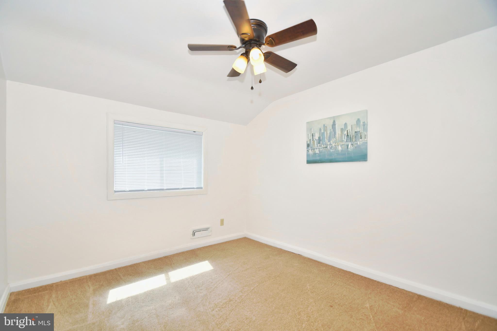8004 Wallace Road Baltimore, MD 21222 - Photo 17 of 38 Bedroom