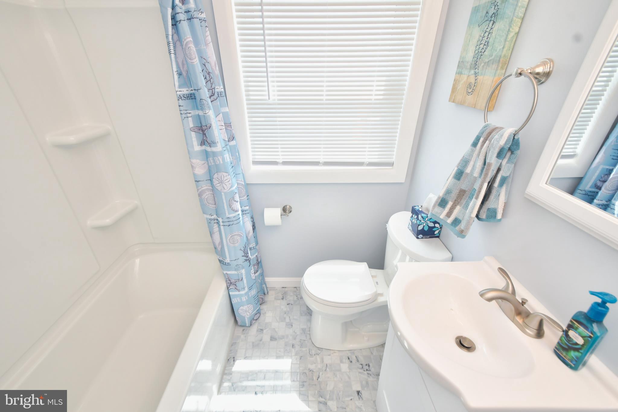 8004 Wallace Road Baltimore, MD 21222 - Photo 24 of 38 Upper Bathroom