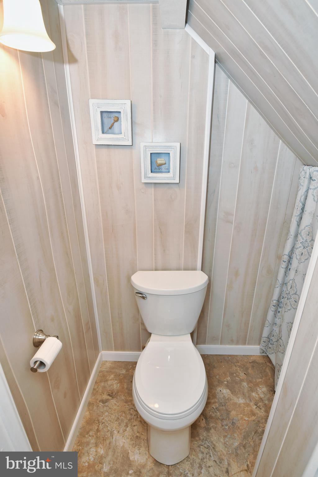 8004 Wallace Road Baltimore, MD 21222 - Photo 30 of 38 Lower Bathroom
