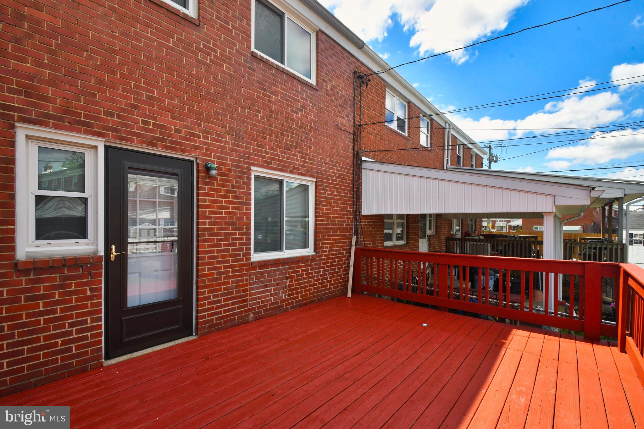 8004 Wallace Road Baltimore, MD 21222 - Photo 32 of 38 Deck