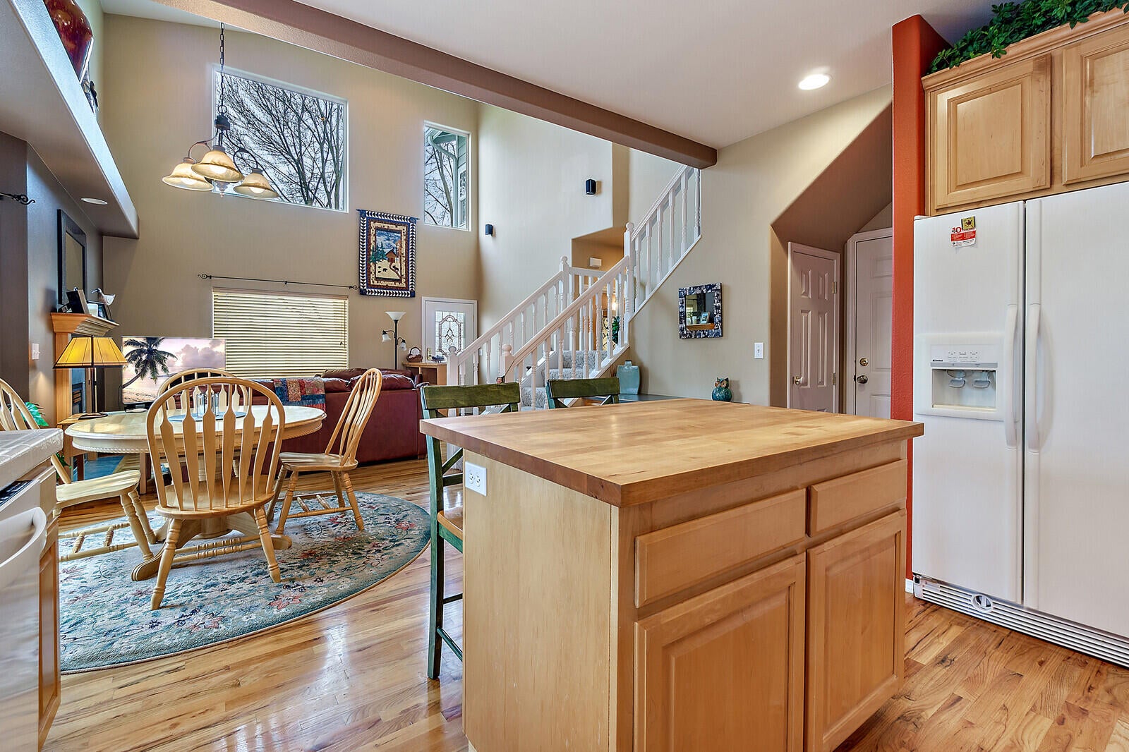 664 Shadow Way Central Point, OR 97502 - Photo 19 of 43 19_SW_19_mls