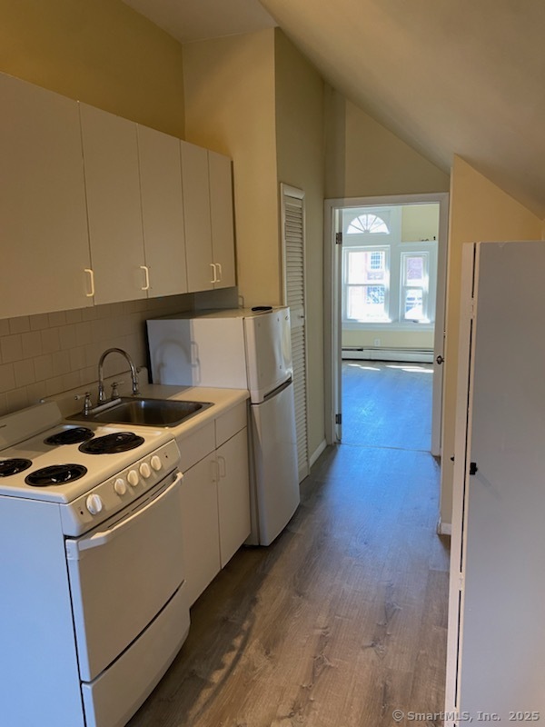 17 Pearl Street New Haven, CT 06511 - Photo 2 of 7 a room with storage and utility