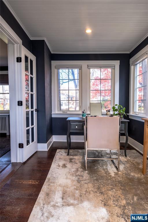 36 Clarendon Place Bloomfield, NJ 07003 - Photo 29 of 48 a living room with furniture and windows
