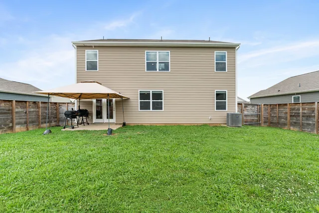 $429,900 | 125 Stammer Farms Boulevard, Chapel Hill, TN 37034