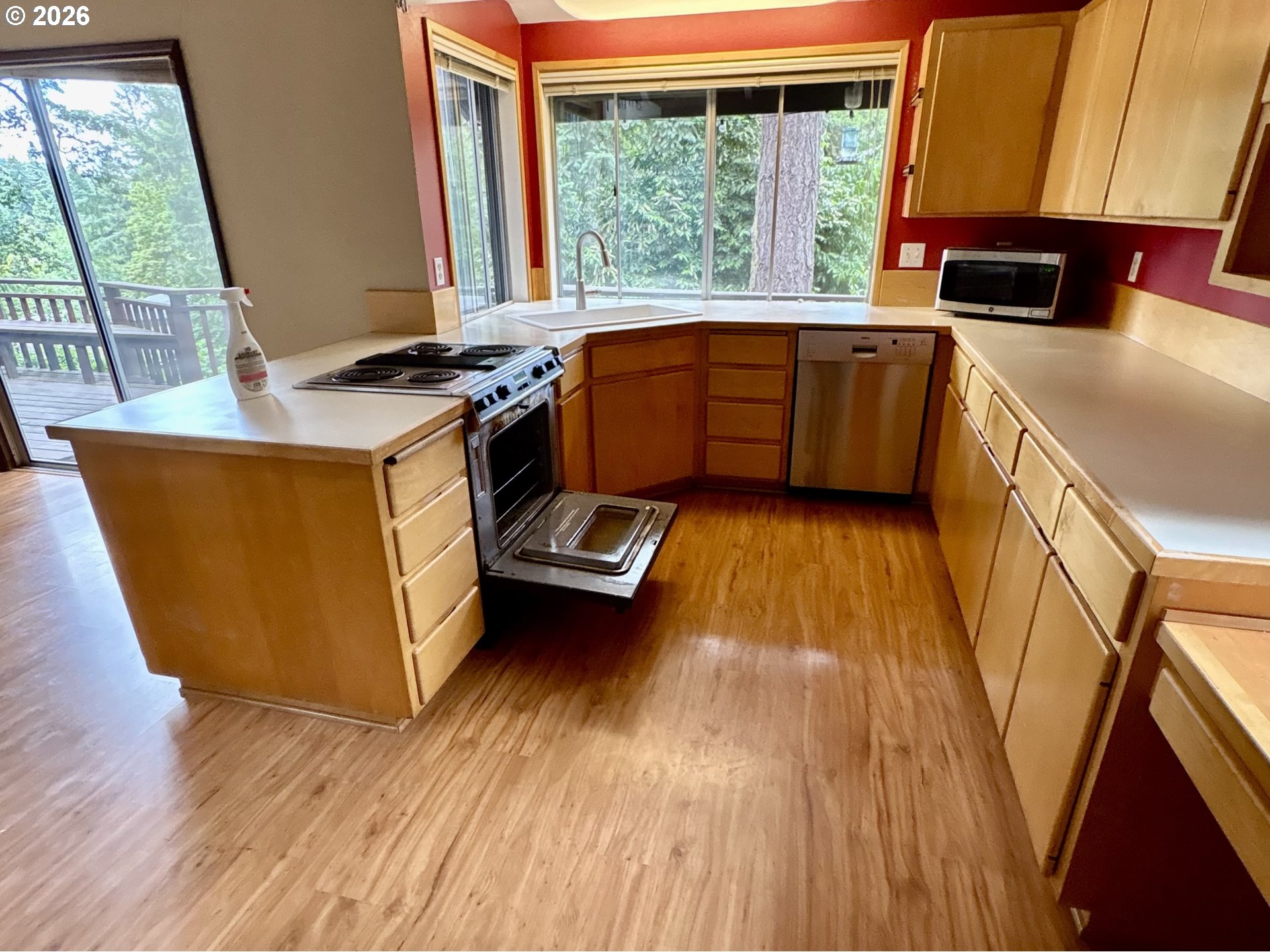 3055 Madison Street Eugene, OR 97405 - Photo 13 of 32