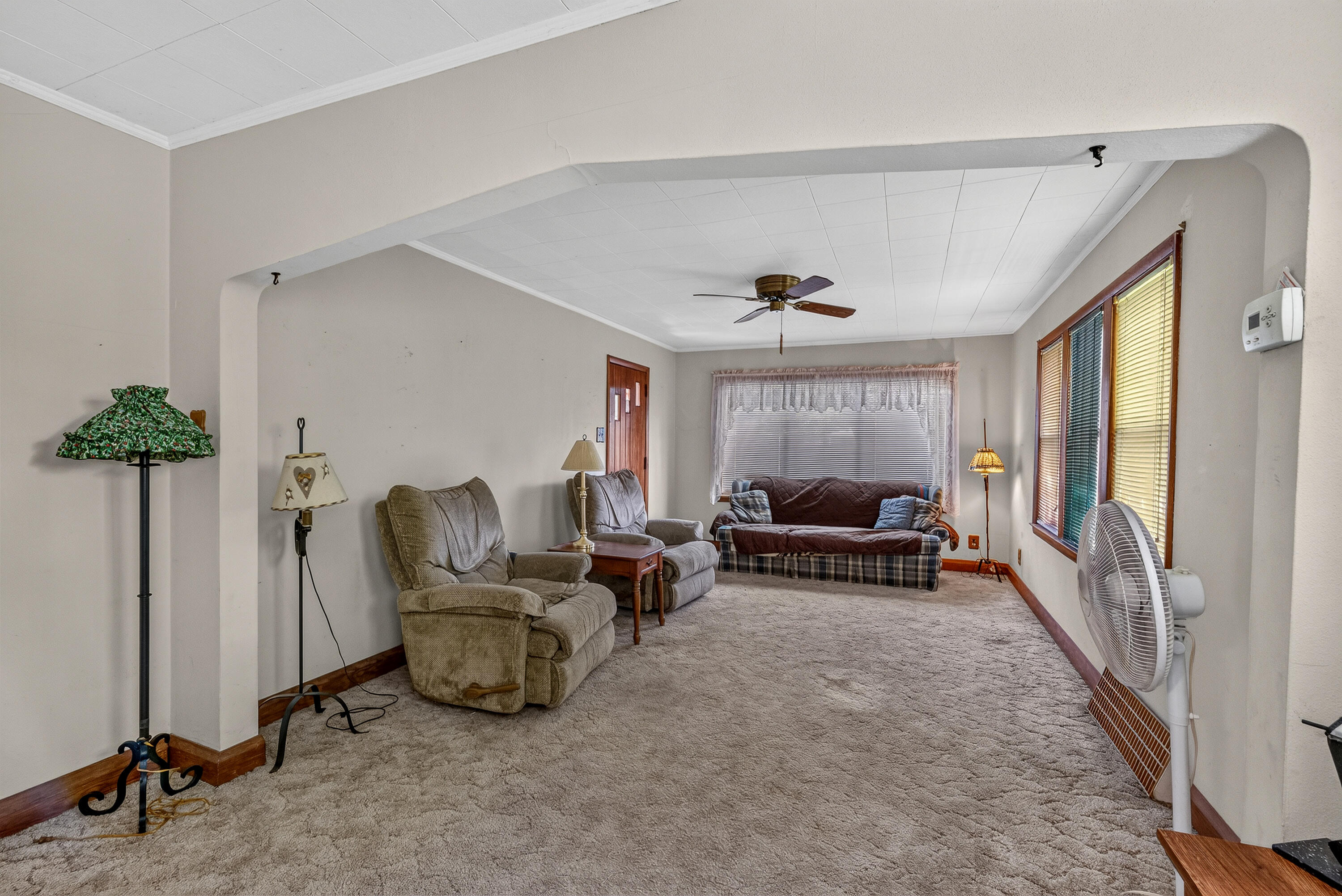 5649 North 78th Street Milwaukee, WI 53218 - Photo 4 of 23 5649 N 78th St-7