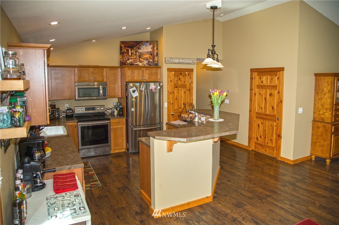 17079 Northwest Sunset Ridge Way Seabeck, WA 98380 - Photo 4 of 33 Gallery Image 4