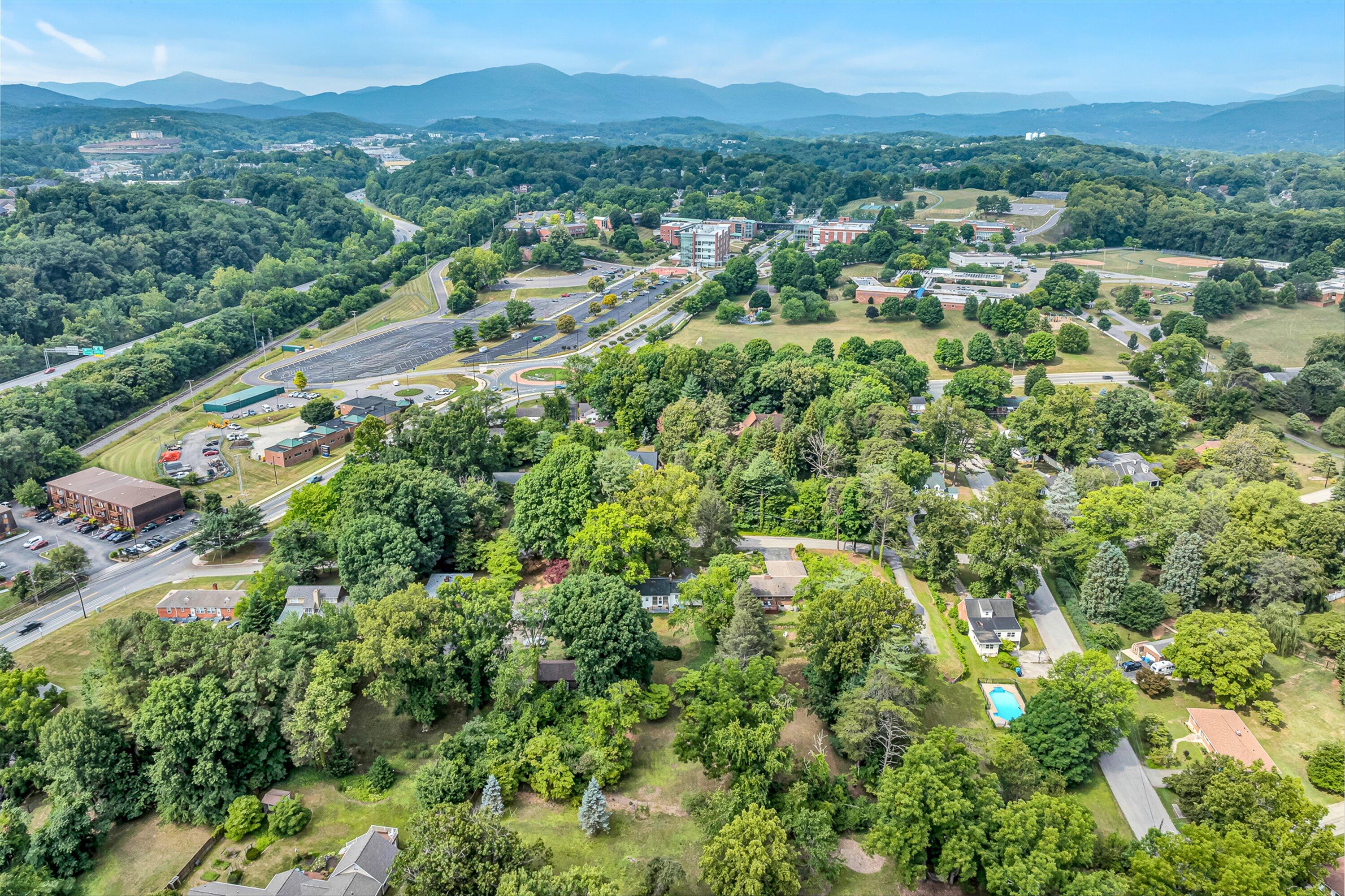 1035 Clearfield Road Southwest Roanoke, VA 24015 - Photo 38 of 43 View of Roanoke