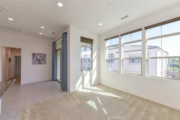 $4,580 | 148 Parkwood, Irvine, CA 92620