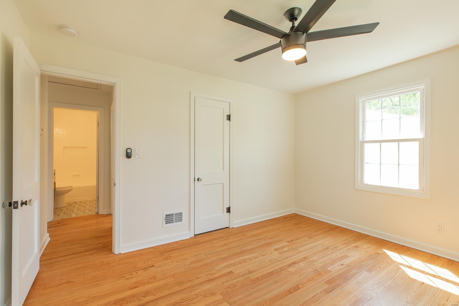 2425 Gillis Street Alton, IL 62002 - Photo 19 of 32 Gallery Image 19