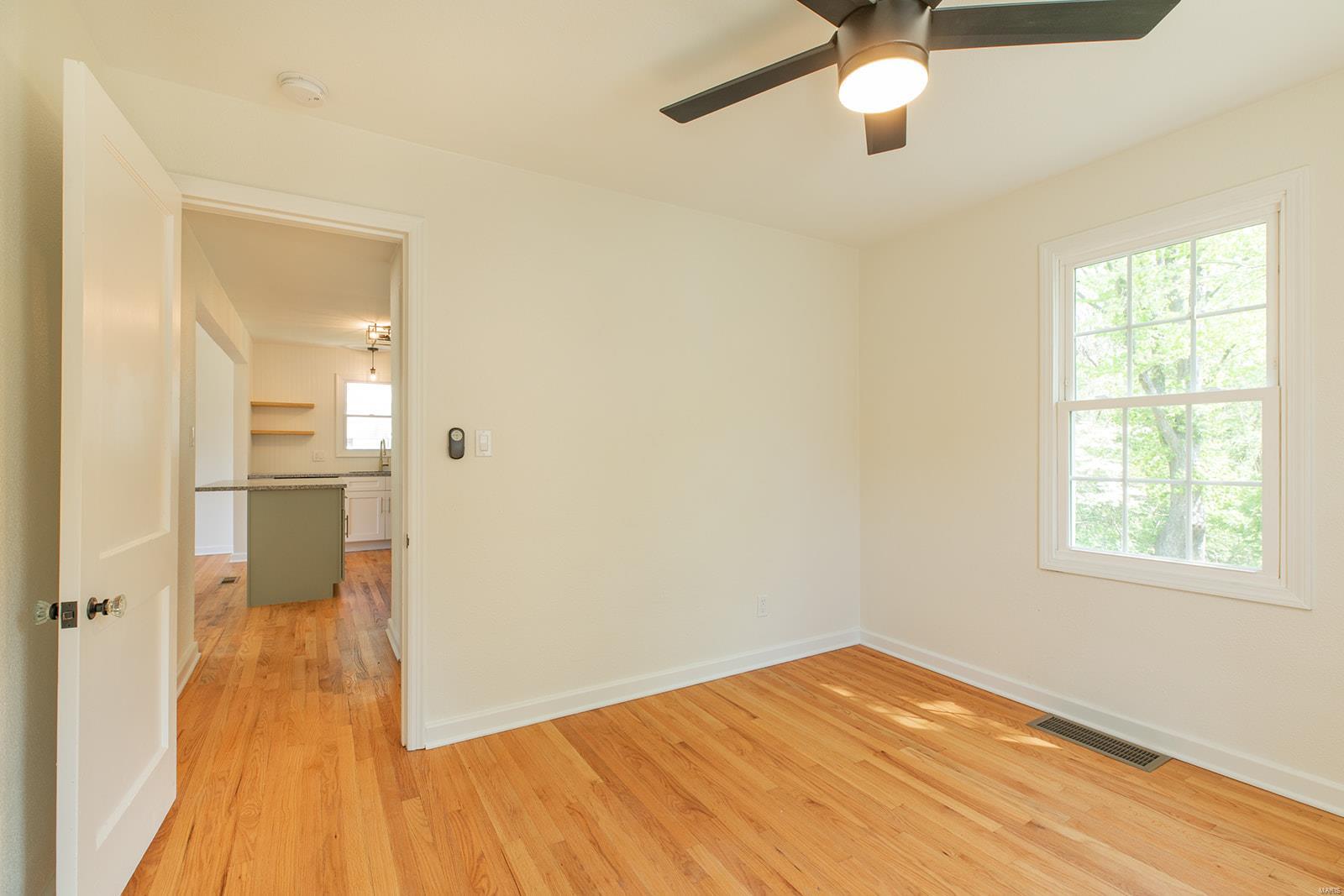 2425 Gillis Street Alton, IL 62002 - Photo 22 of 32 Gallery Image 22