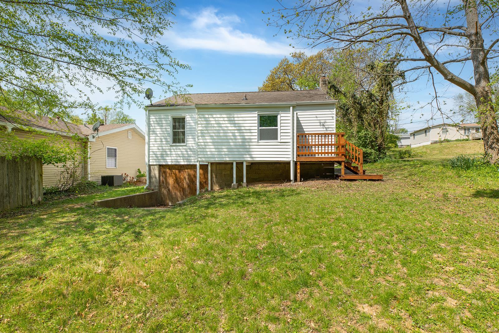 2425 Gillis Street Alton, IL 62002 - Photo 28 of 32 Gallery Image 28