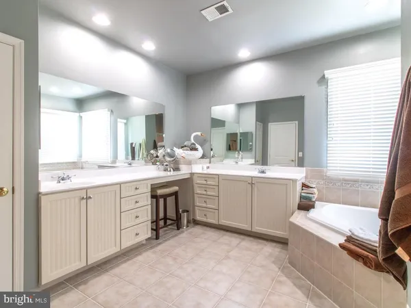 $860,000 | 27582 South Nicklaus Avenue, Unit 11, Millsboro, DE 19966