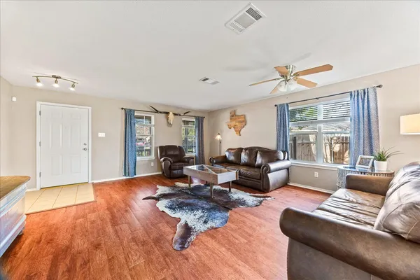 $400,000 | 116 Devon's Cove, Buda, TX 78610