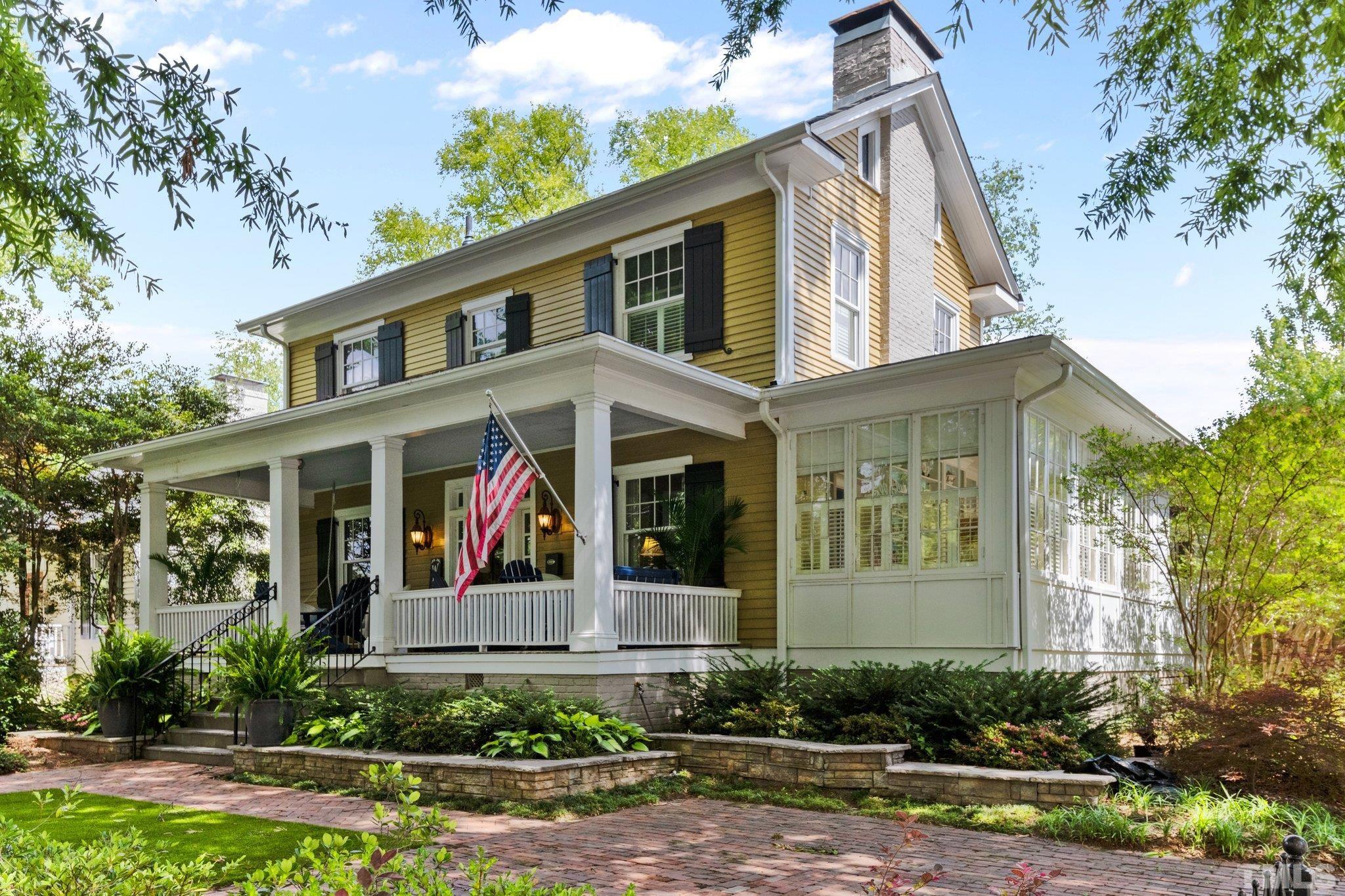 311 West Whitaker Mill Road Raleigh, NC 27608 - Photo 1 of 4