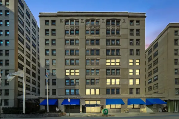 $159,999 | 680 South Federal Street, Unit 807, Chicago, IL 60605