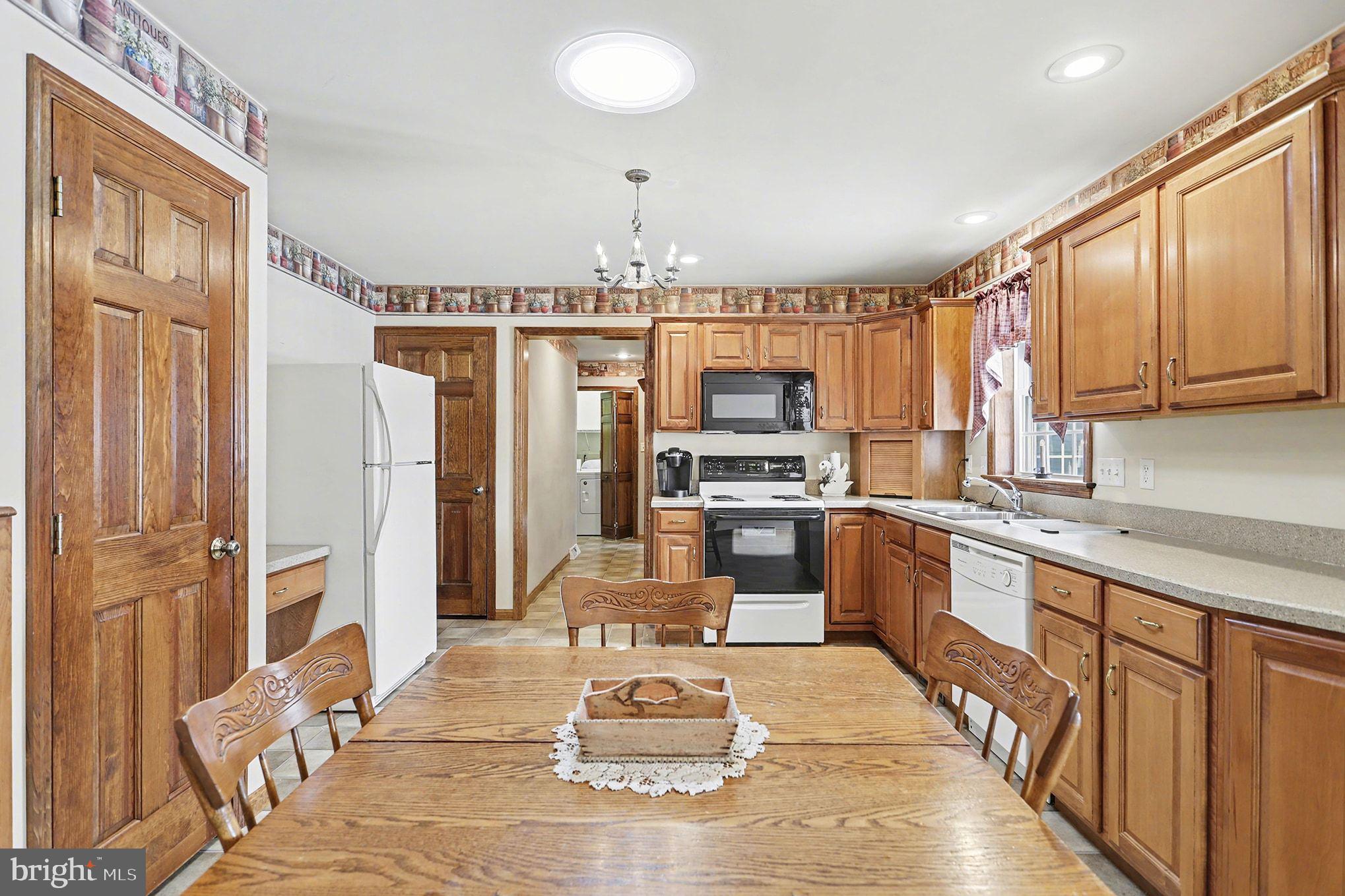 1387 Sheep Hill Road East Earl, PA 17519 - Photo 14 of 49