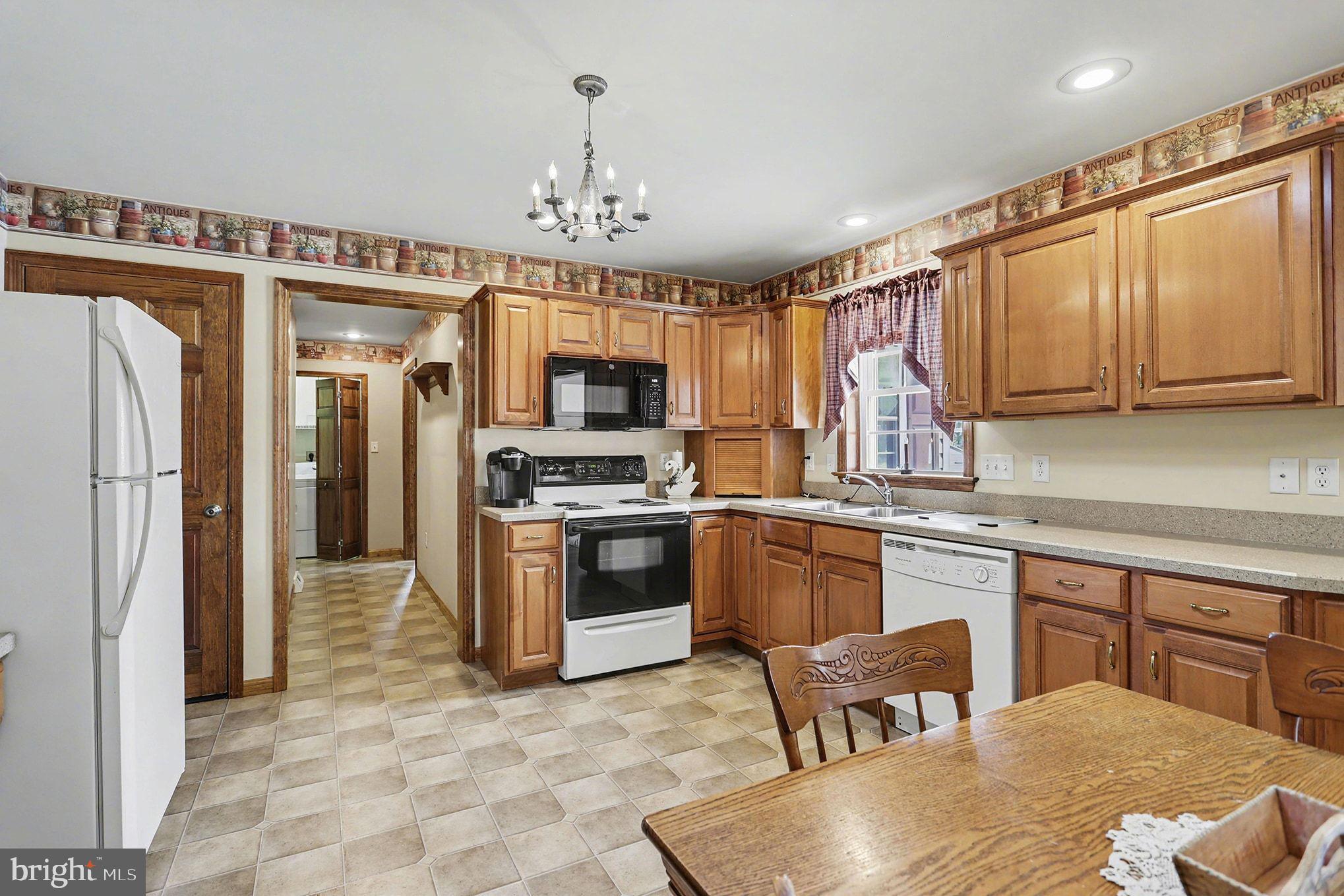 1387 Sheep Hill Road East Earl, PA 17519 - Photo 15 of 49