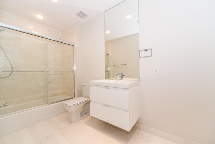 17301 Biscayne Boulevard, Unit PH7 Aventura, FL 33160 - Photo 16 of 25 16