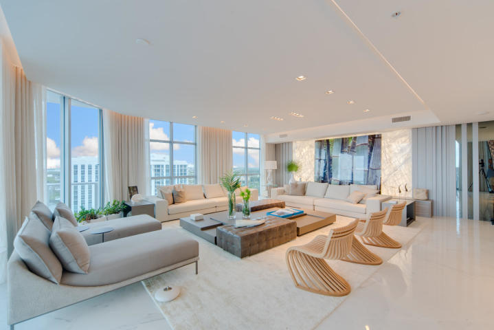 17301 Biscayne Boulevard, Unit PH7 Aventura, FL 33160 - Photo 4 of 25 4