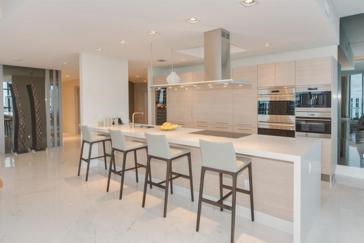 17301 Biscayne Boulevard, Unit PH7 Aventura, FL 33160 - Photo 7 of 25 7