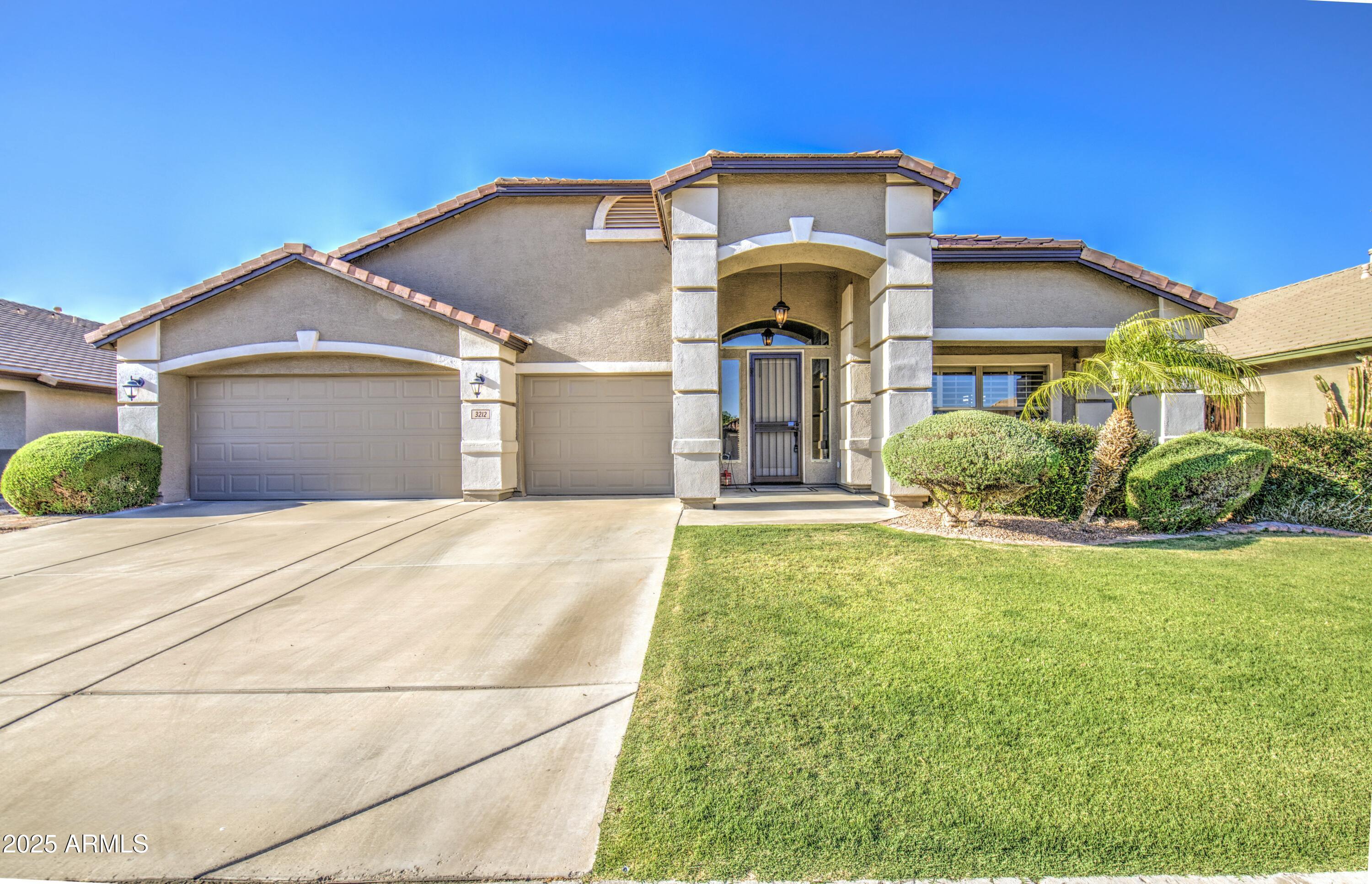 3212 West Walter Way Phoenix, AZ 85027 - Photo 1 of 43 Front of home