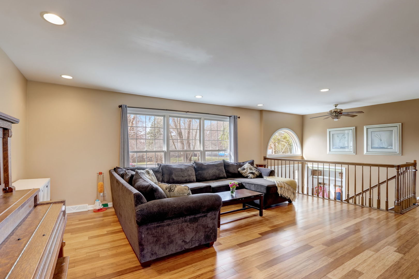 7N151 Longridge Road St. Charles, IL 60175 - Photo 5 of 46 a living room with furniture and a window